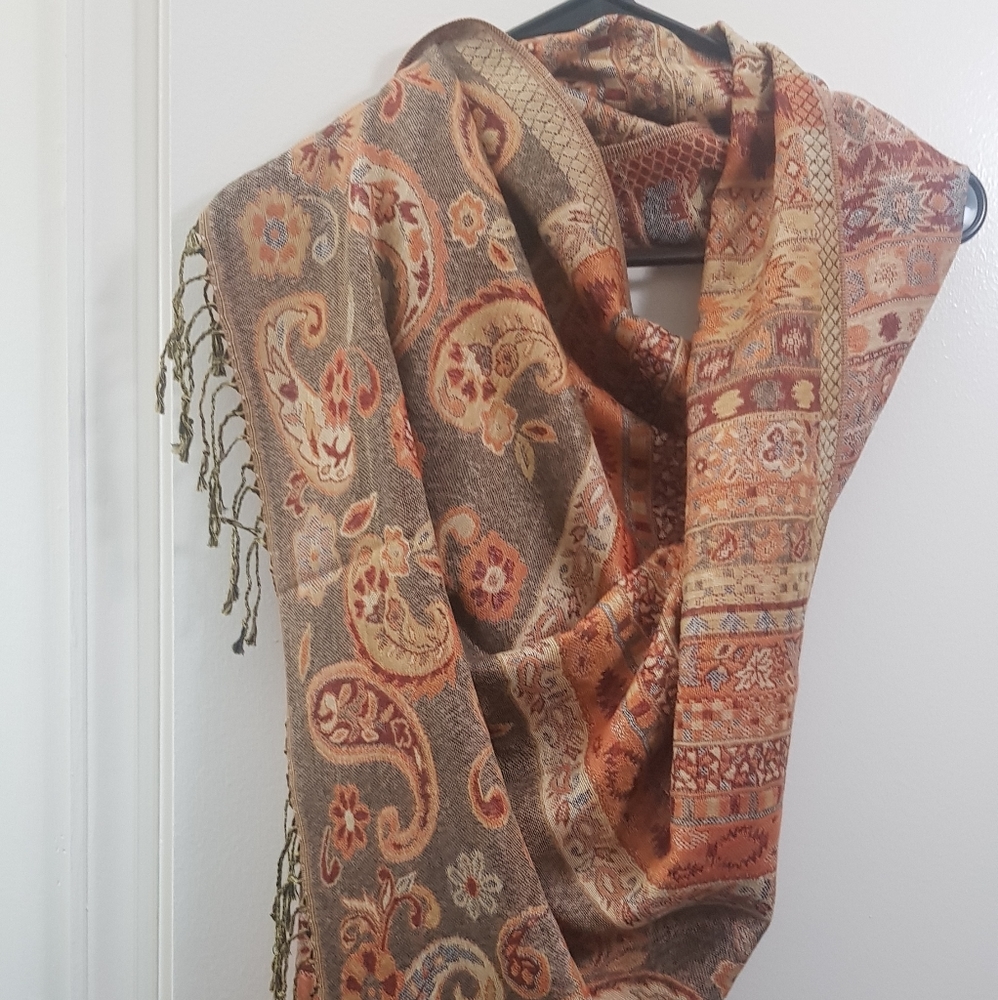 Orange and Silver Paisley Pashmina Scarf - Picture 4 of 7